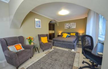 Romana Lahovary Studio