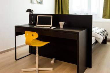 Studio R by MRG Apartments