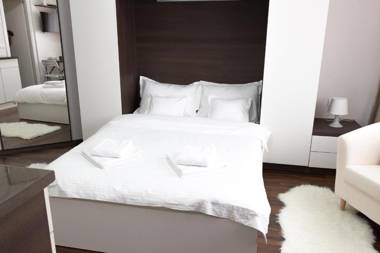 Grand Central Accommodation - Doamnei