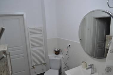 Victoria Plaza Two Bdr Apt