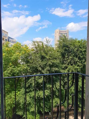 Studio Central Exer V