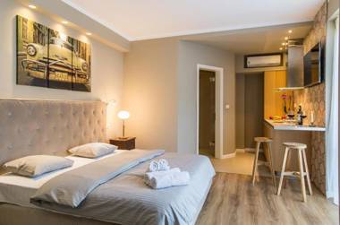 One Love Metropolitan Gardens Studio II