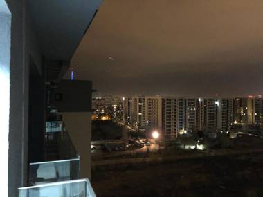 2-Room Penthouse Plaza Residence P1