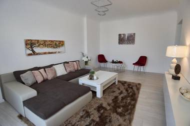 Metropole Apartments Old Town