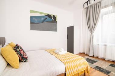 Elegant Beautiful Apartment in heart of Bucharest