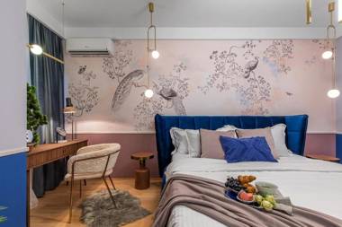 HOLT - Birds of Paradise