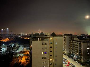 Stunning 2-Room Penthouse with Lakeview W11