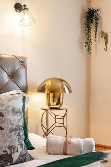 HOLT - Bagheera and Mowgli