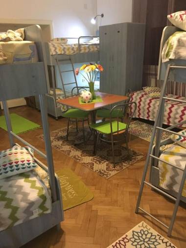 Rolling Stone Hostel