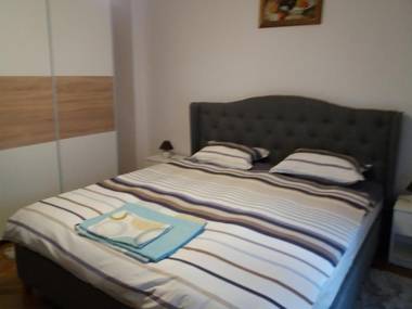 Republicii Apartment