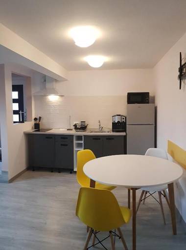 PIF Apart Livada Postei