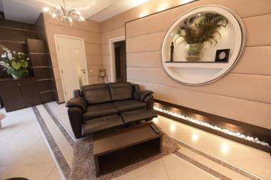 H & V Residence - Bungalow Apartment