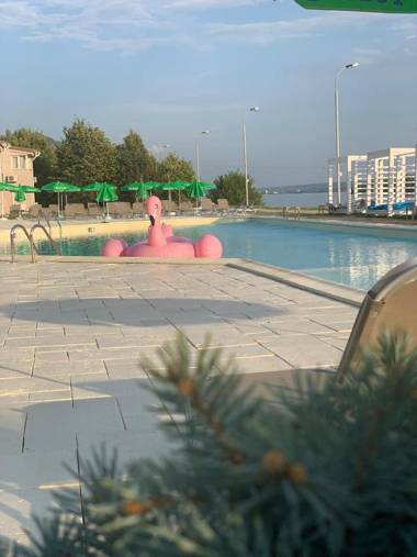 Riviera by Queens Hotel and Resort