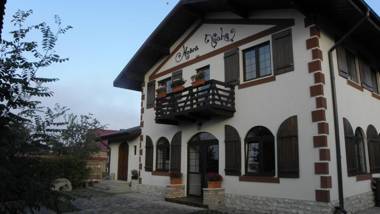 Hanul Moara Veche pensiune restaurant