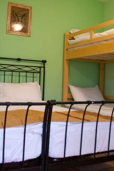 Country Club La Mesteceni