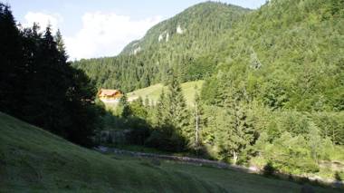 Pensiunea Izbucul Tauz