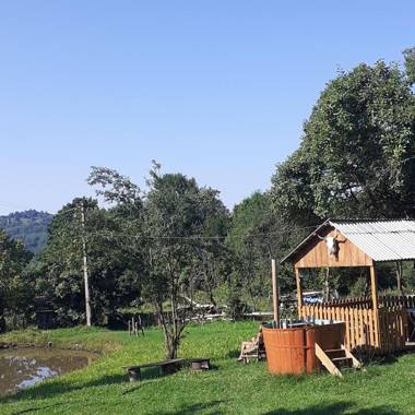 Room in Guest room - Sejour in green garden with lake view for 2 People