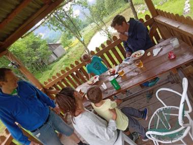 Room in Guest room - Enjoy your holiday on wonder Transylvania