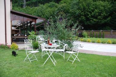 Pensiunea Roua Florilor