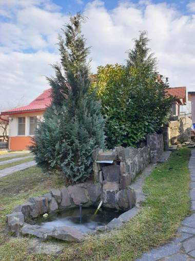 Casa cu fantana