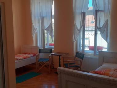 B&B Lakis&Takis
