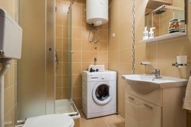 ! PROMO! Central Evergreen Studio - Free Parking area