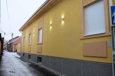 Garni Hotel 11tica DM