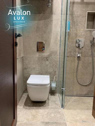 Avalon Lux Studio Apartment