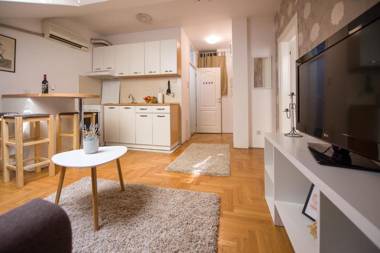 Stella Modern Apartment