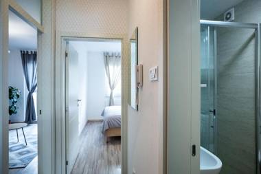 Modern Naive Downtown with free private garage