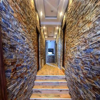 Canti jacuzzi apartments