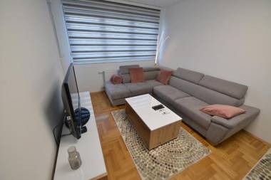 Apartment 54 CITY CENTER - FREE PRIVATE GARAGE