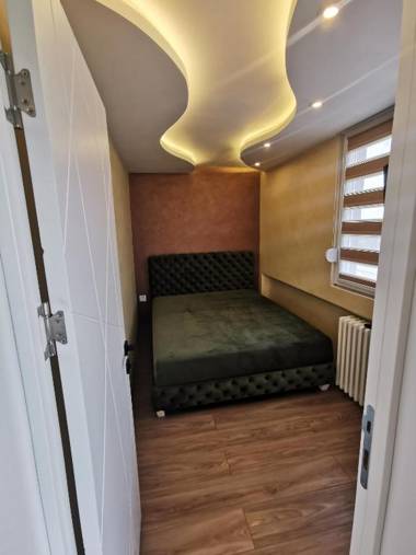 Brend new luxurious apartment in center with parking spot