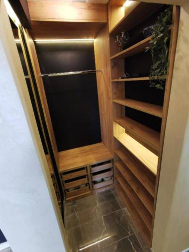 Brend new luxurious apartment in center with parking spot