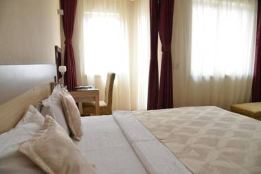 Hotel Tami Residence