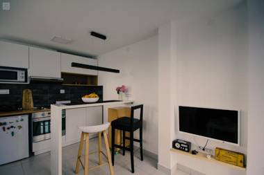 The Best Guest Sunny Apartment By The River Free Public Parking