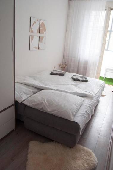 Central Apartment with boulevard view