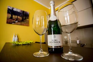 FOKA APARTMANI - 600m from Gondola 50 m from Junior sports fields