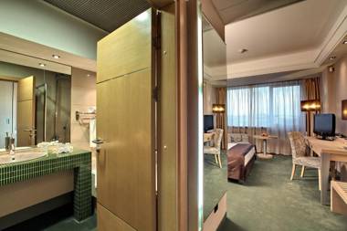 Holiday Inn Belgrade an IHG Hotel