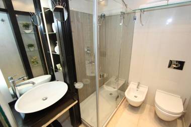 Business & Travel Apartments