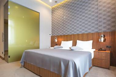 Five Points Square - City Center