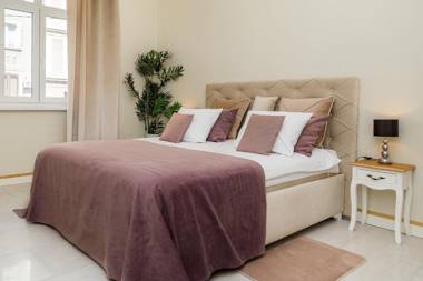 Max Luxury Apartments