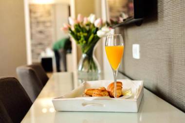 Belgrade Inn Garni Hotel