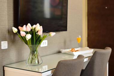 Belgrade Inn Garni Hotel