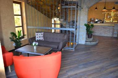 Garni Hotel Chicha - Winery ŠKRBIĆ