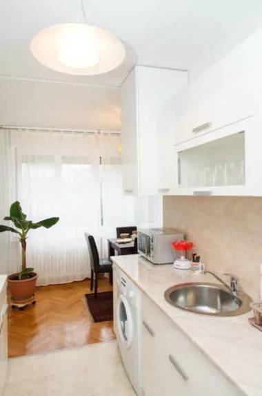 Modern Cozy Apartment