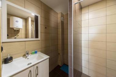 Modern Lux Apartment H8 at Milmari Resort