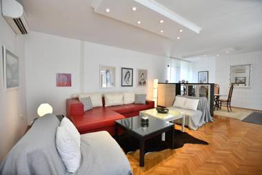 Villa Mina Kladovo entire house with private swimming pool