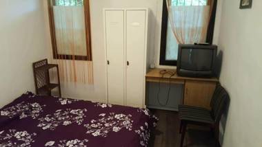 Hostel Belgrade Shungit Dragana Jeftića br 10