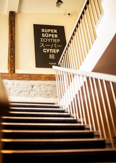 SuperB Luxury Suites